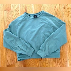Medium MP Fitness Cropped Crewneck Sweatshirt